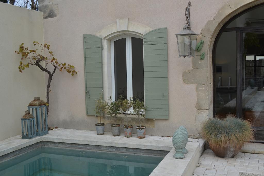 Mas A L'Improviste Bed & Breakfast Maillane Dış mekan fotoğraf