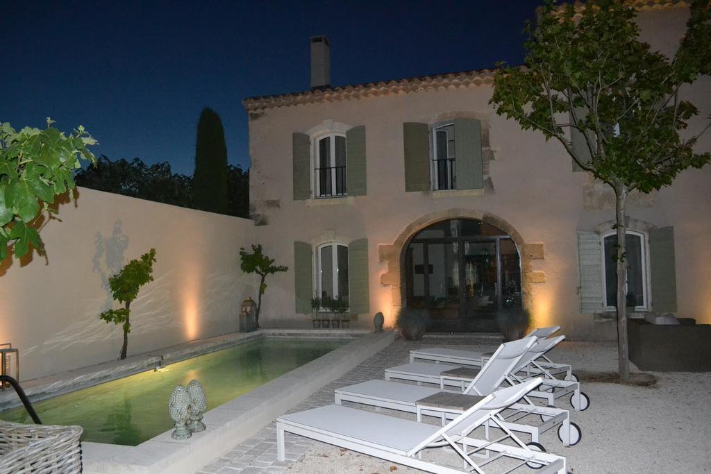 Mas A L'Improviste Bed & Breakfast Maillane Dış mekan fotoğraf