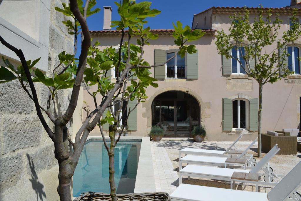 Mas A L'Improviste Bed & Breakfast Maillane Dış mekan fotoğraf