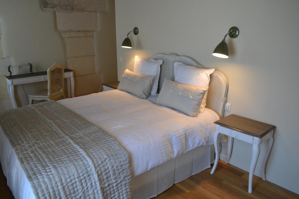 Mas A L'Improviste Bed & Breakfast Maillane Oda fotoğraf